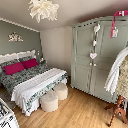 Little Holiday home *