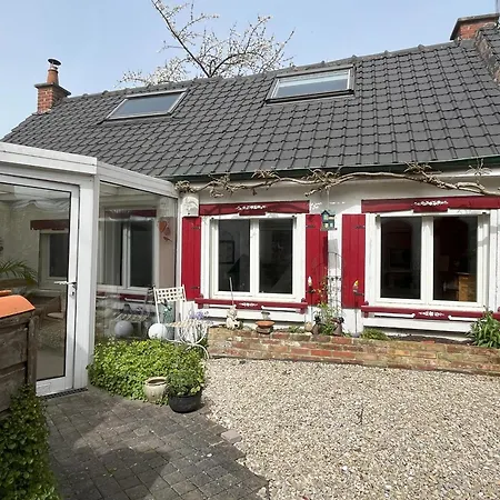 Little Holiday home *