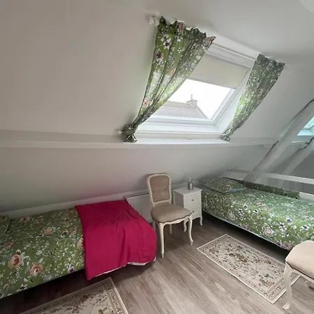 Little * Sainghin-en-Mélantois